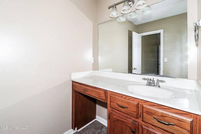 6677 Kentbrook Drive, Horn Lake, MS 38637