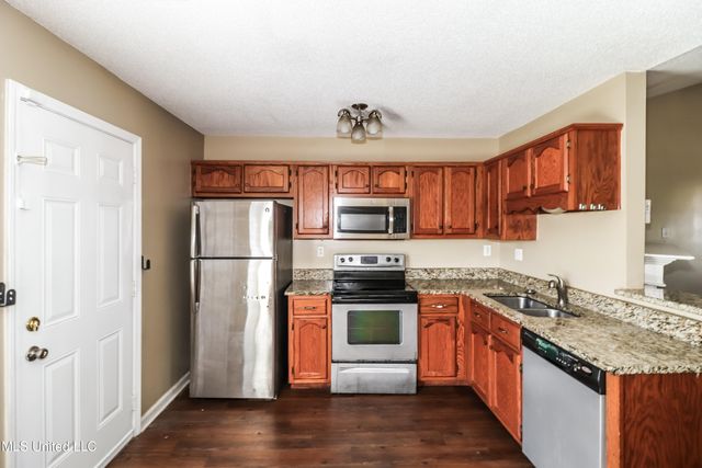 6677 Kentbrook Drive, Horn Lake, MS 38637