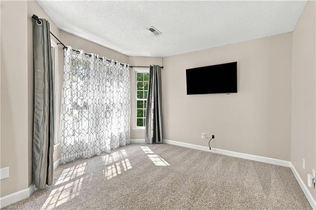 6215 High View Road, Greensboro, NC 27410
