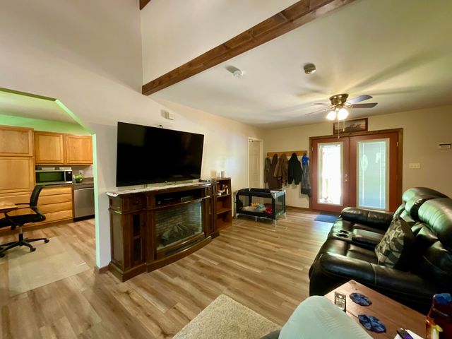67 Pine Mountain Road, Campton, KY 41301