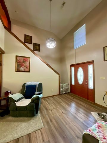67 Pine Mountain Road, Campton, KY 41301