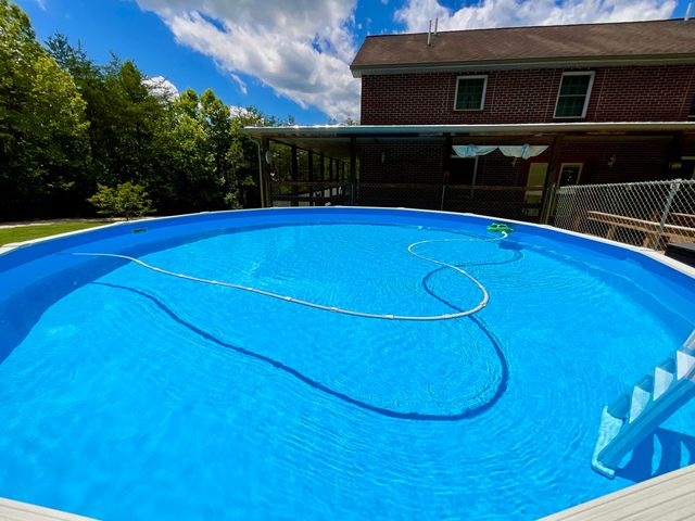 67 Pine Mountain Road, Campton, KY 41301