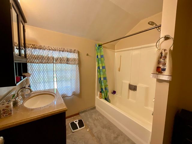 67 Pine Mountain Road, Campton, KY 41301