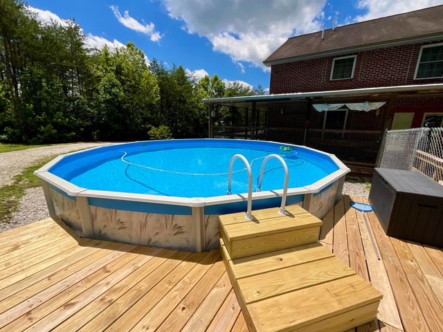 67 Pine Mountain Road, Campton, KY 41301