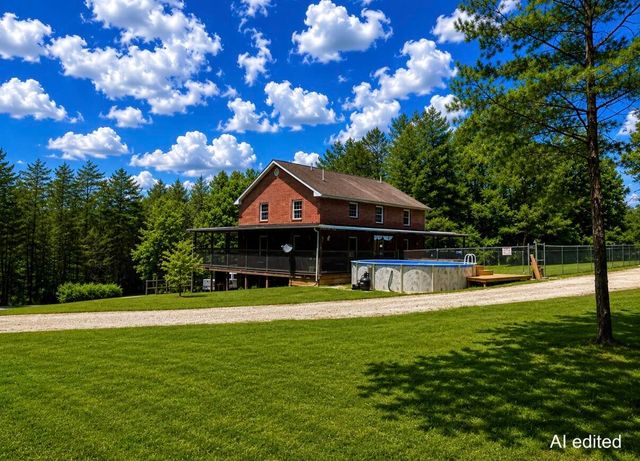 67 Pine Mountain Road, Campton, KY 41301