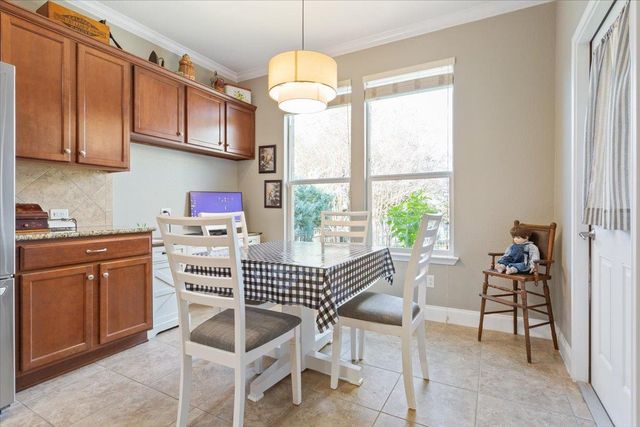 208 Bear Creek LN, Georgetown, TX 78633