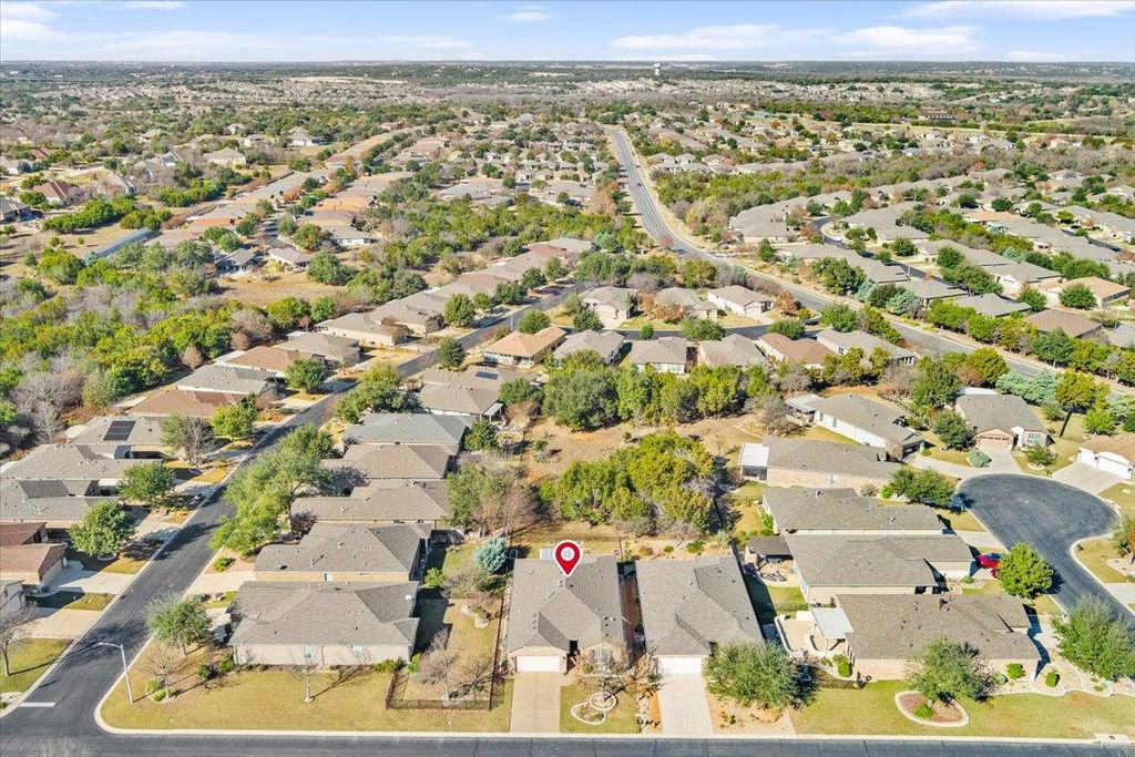 208 Bear Creek LN, Georgetown, TX 78633