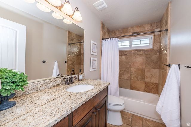 2624 W 2225 N, Farr West, UT 84404