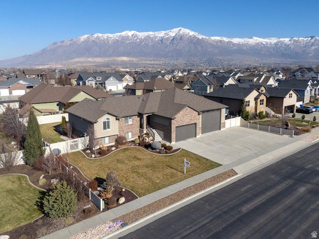 2624 W 2225 N, Farr West, UT 84404