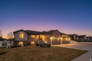 2624 W 2225 N, Farr West, UT 84404