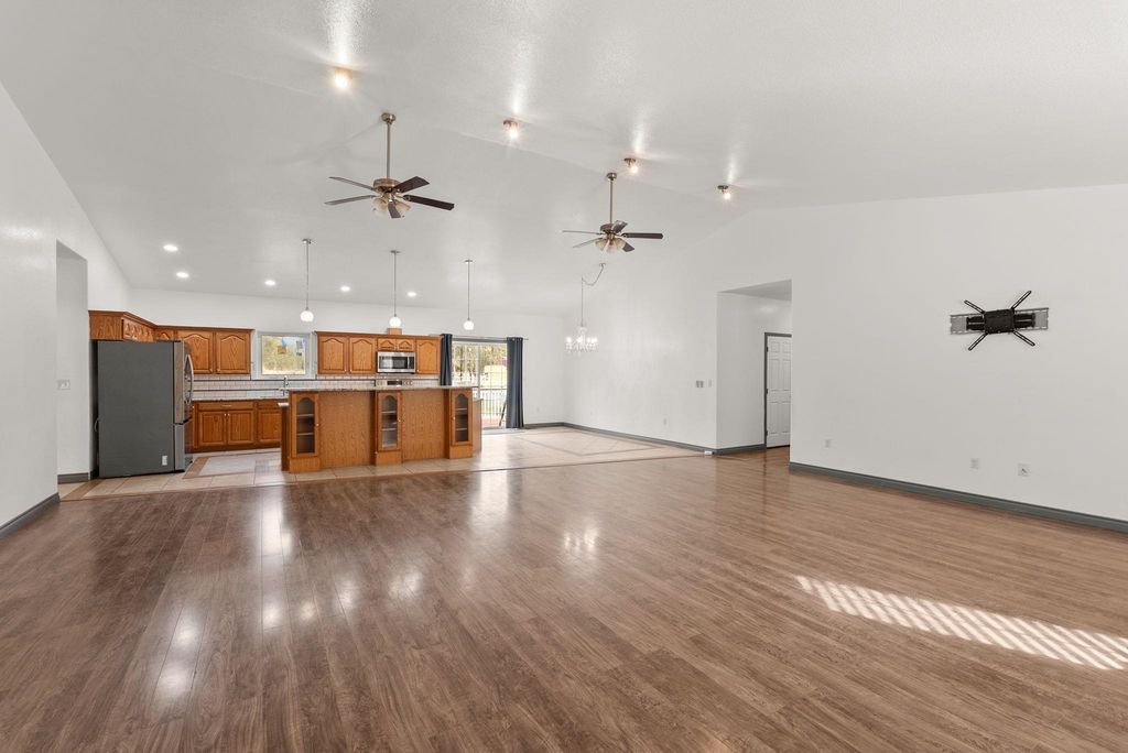 25720 W Malloy Prairie Rd, Cheney, WA 99004 photo 4