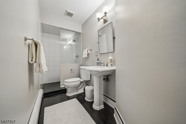 3 Kips Ridge C0003, Montclair Twp., NJ 07042