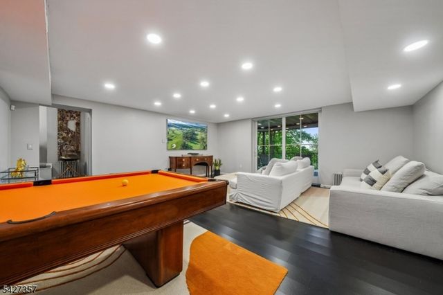 3 Kips Ridge C0003, Montclair Twp., NJ 07042