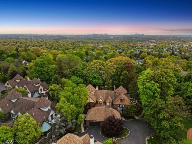 3 Kips Ridge C0003, Montclair Twp., NJ 07042