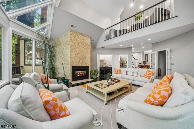 3 Kips Ridge C0003, Montclair Twp., NJ 07042