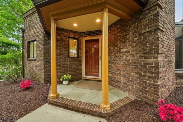 3 Kips Ridge C0003, Montclair Twp., NJ 07042