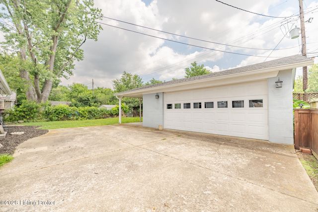 3620 Johnston Way, Louisville, KY 40220
