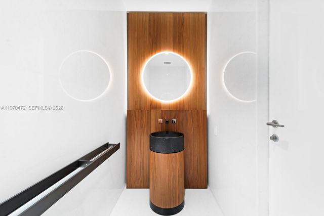 5 Grove Isle Dr M301, Coconut Grove, FL 33133