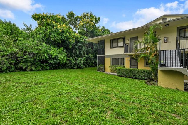 522 Trace Circle 102, Deerfield Beach, FL 33441