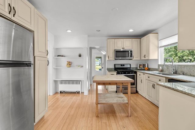 107 N Harrison STREET, Delavan, WI 53115