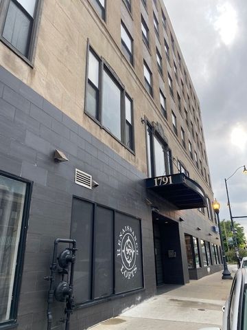 1791 W Howard Street 504, Chicago, IL 60626