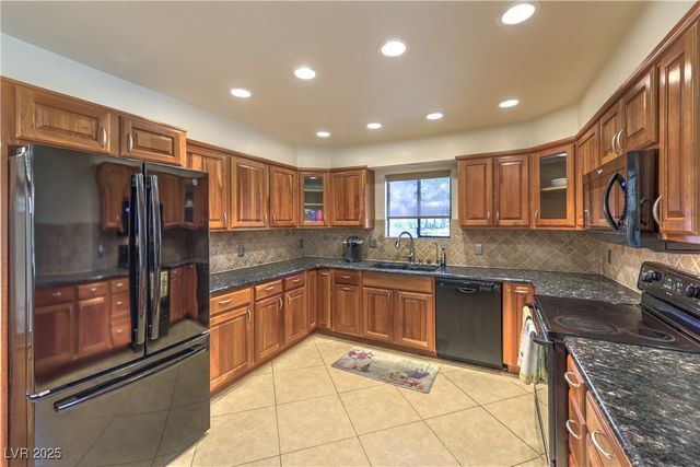 7460 Buckskin Avenue, Las Vegas, NV 89129