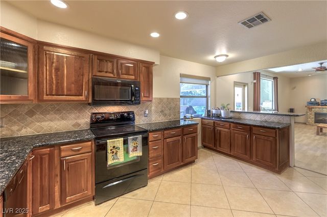 7460 Buckskin Avenue, Las Vegas, NV 89129