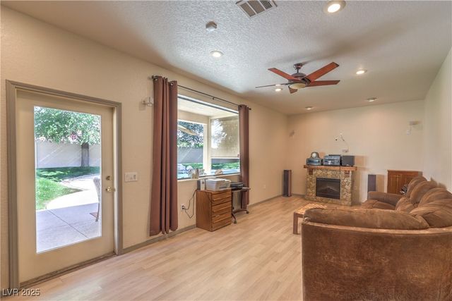 7460 Buckskin Avenue, Las Vegas, NV 89129