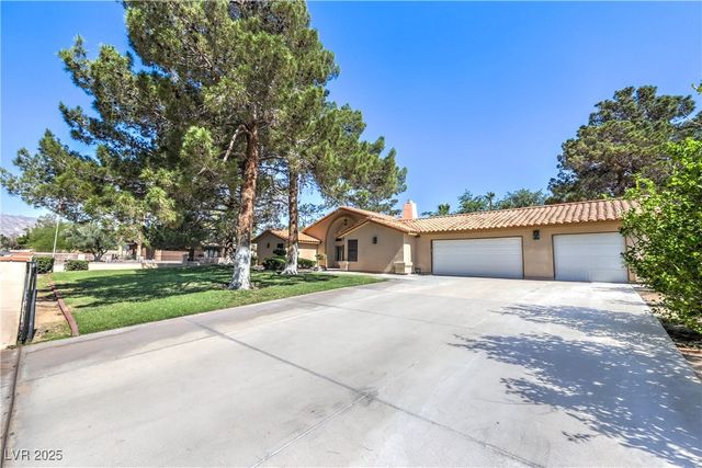 7460 Buckskin Avenue, Las Vegas, NV 89129