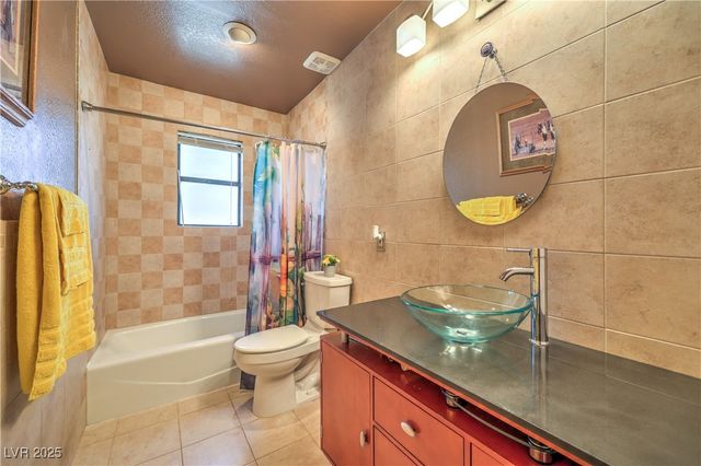 7460 Buckskin Avenue, Las Vegas, NV 89129