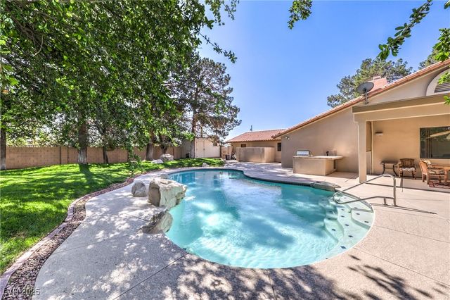 7460 Buckskin Avenue, Las Vegas, NV 89129