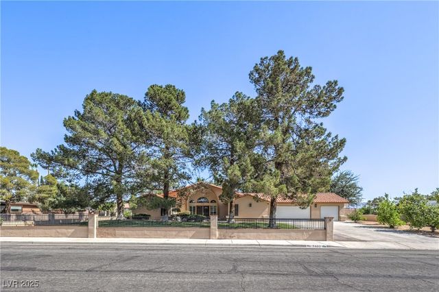 7460 Buckskin Avenue, Las Vegas, NV 89129