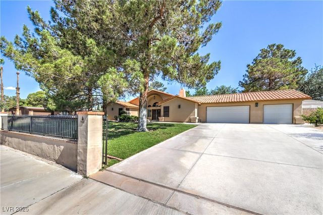 7460 Buckskin Avenue, Las Vegas, NV 89129