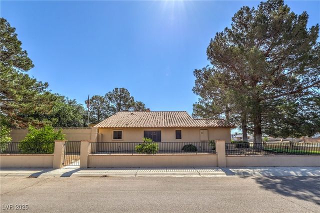 7460 Buckskin Avenue, Las Vegas, NV 89129