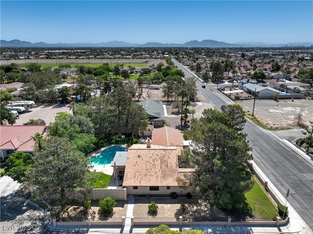 7460 Buckskin Avenue, Las Vegas, NV 89129