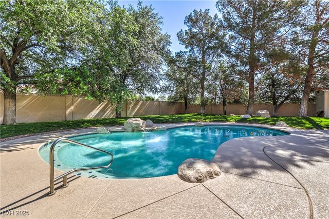 7460 Buckskin Avenue, Las Vegas, NV 89129