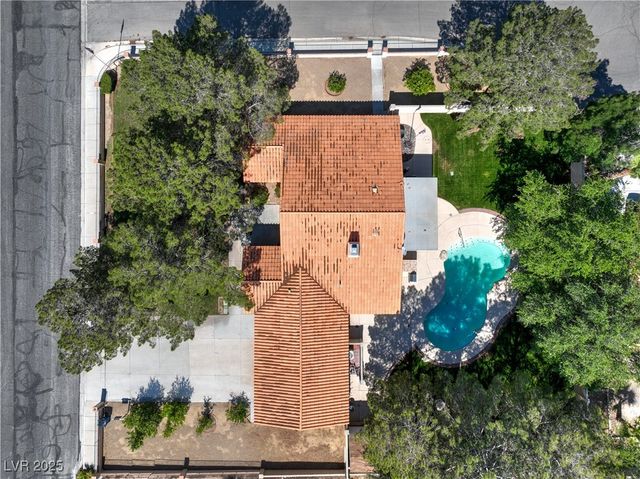 7460 Buckskin Avenue, Las Vegas, NV 89129