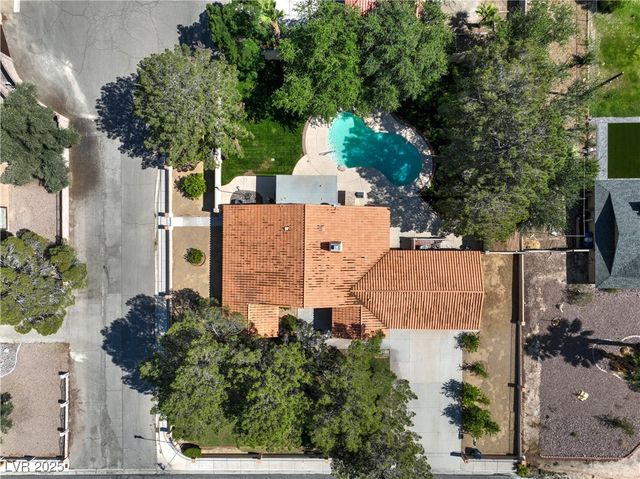 7460 Buckskin Avenue, Las Vegas, NV 89129