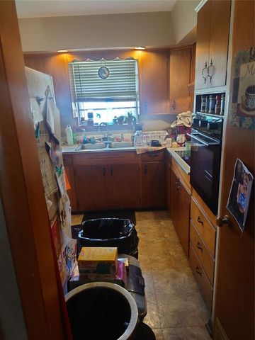 1418 Gannon Avenue, Enid, OK 73703