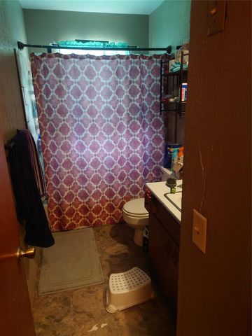 1418 Gannon Avenue, Enid, OK 73703