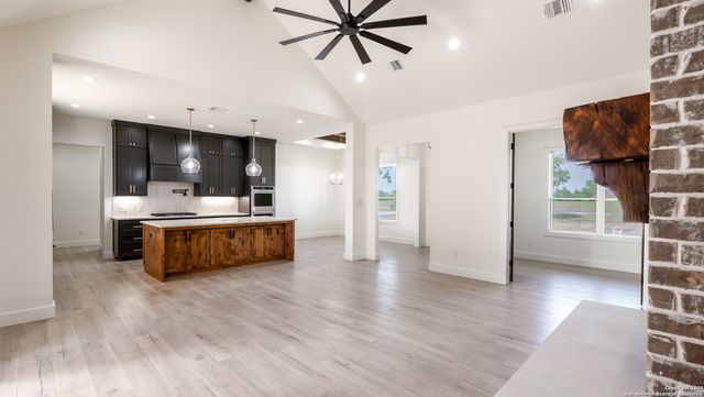 10017 Panther Creek, Iola, TX 77861