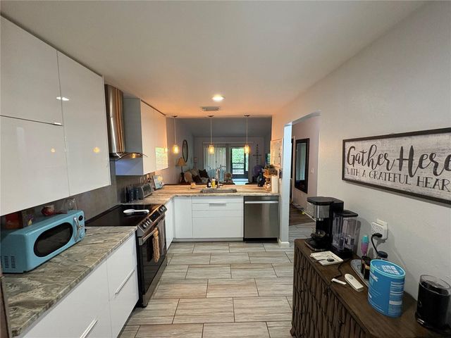 2131 RIDGE ROAD S 2, Largo, FL 33778