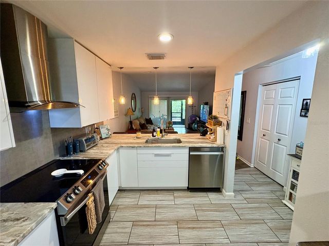 2131 RIDGE ROAD S 2, Largo, FL 33778