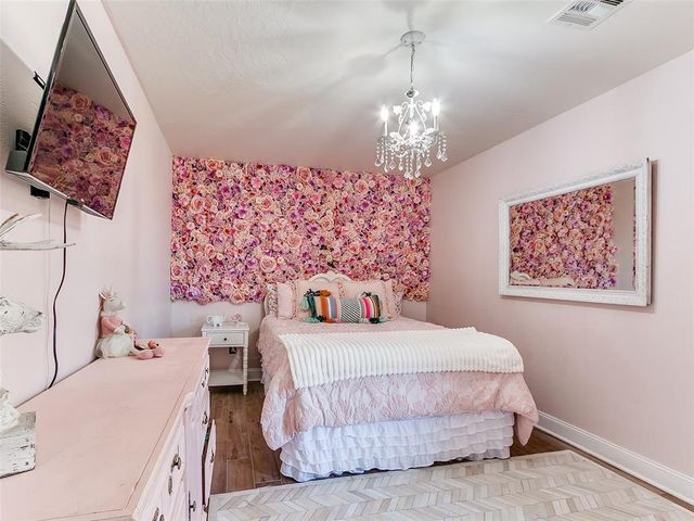 1028 Skyline Boulevard, Edmond, OK 73025