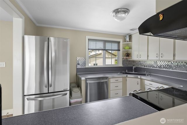 347 SE Glencoe Street, Oak Harbor, WA 98277
