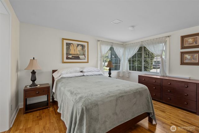 347 SE Glencoe Street, Oak Harbor, WA 98277