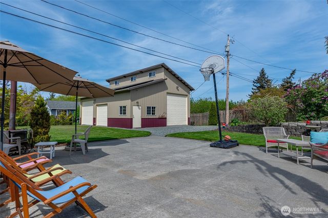 347 SE Glencoe Street, Oak Harbor, WA 98277