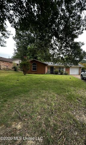 5727 Iroquois Drive, Horn Lake, MS 38637