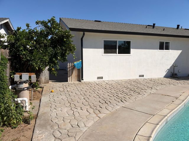 2413 Murray St, Turlock, CA 95382