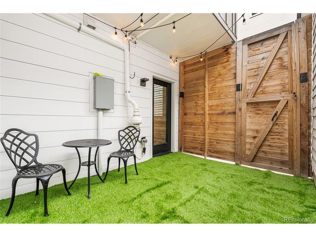 1316 Knox Ct 2, Denver, CO 80204